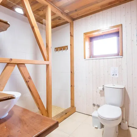 Castaway Vandrarhem Ferrel (Leiria)